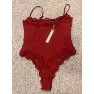 SKIMS Brick Lace Bodysuit – SOLD OUT 🔥